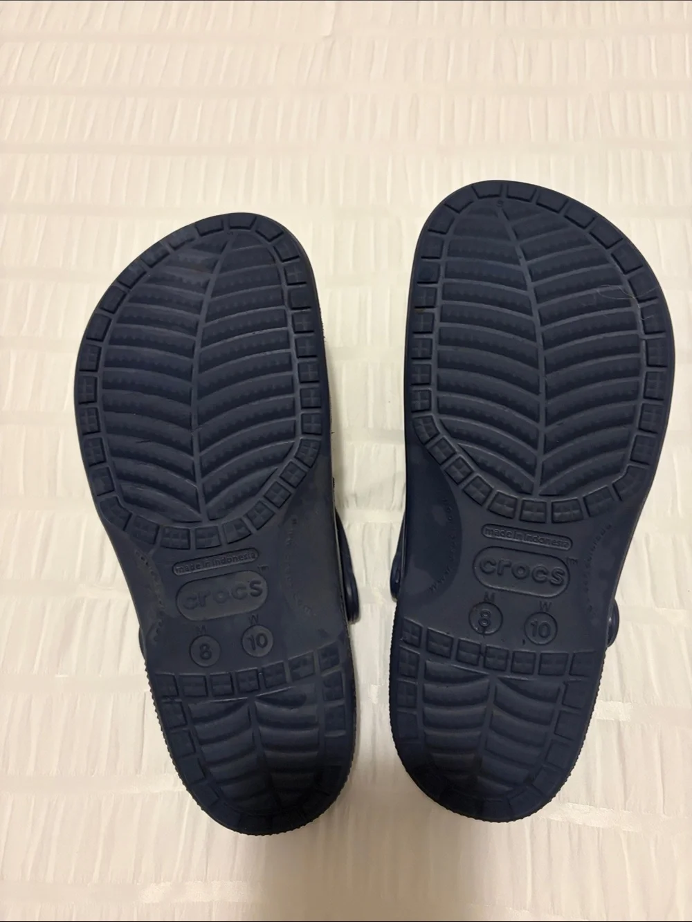 CROCS  Men’s SZ 8 / Women’s SZ 10 Navy Classic Clog